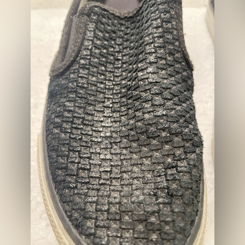 Sperry Woman’s ‘Seaside’ Woven Embossed Suede Sli… - image 2